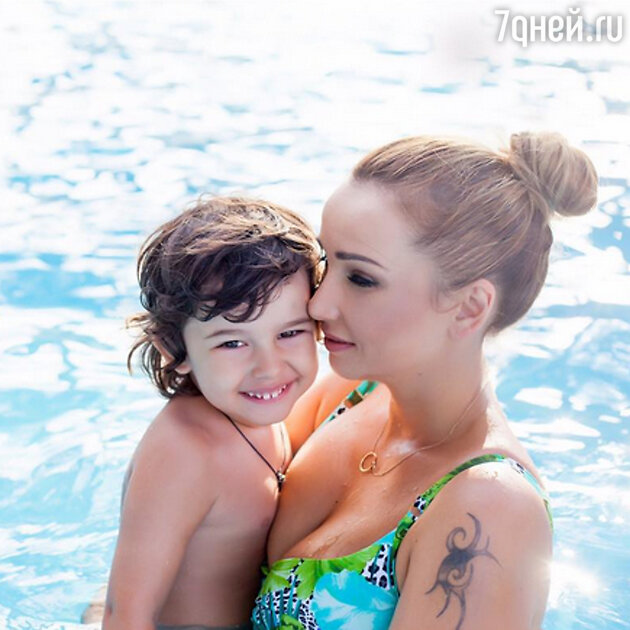 Анфиса Чехова с сыном Соломоном Анфиса Чехова с сыном Соломоном