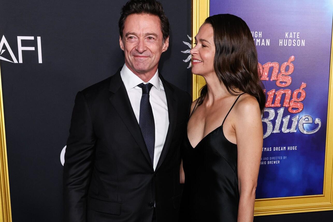 Решились наконец: Хью Джекман и его любимая дебютировали как пара на красной дорожке