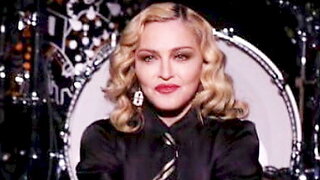 Мадонна срочно вылетела в Лондон спасать сына