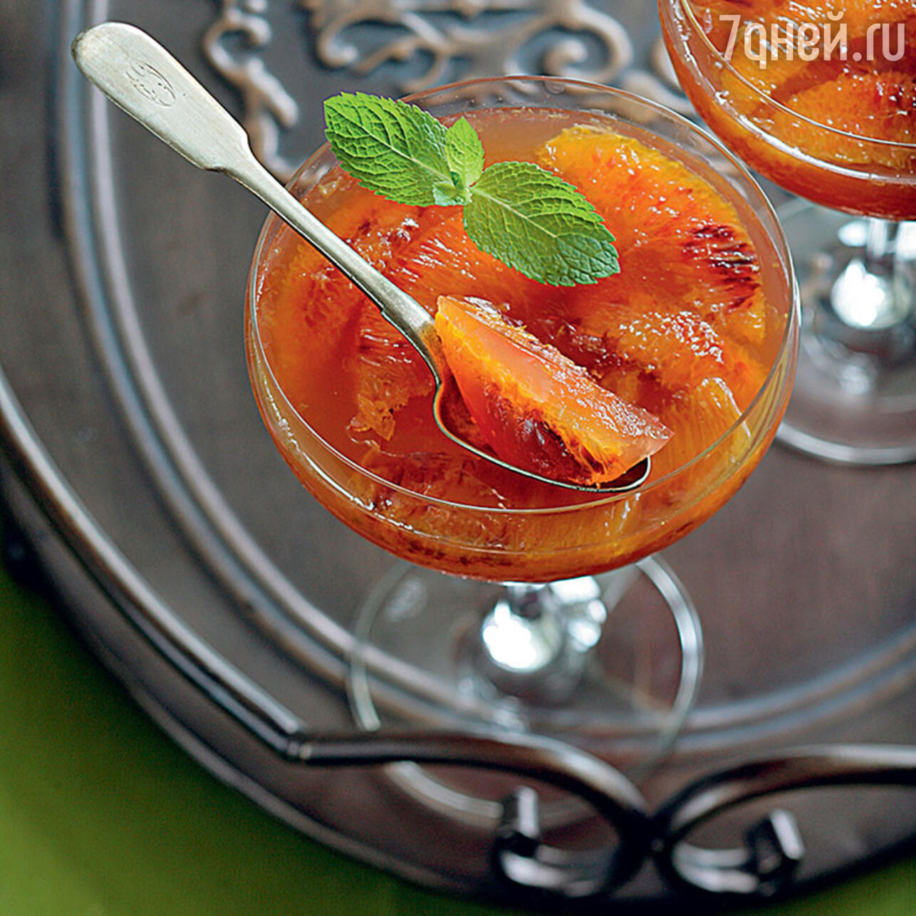 Желе из красных апельсинов с кардамоном