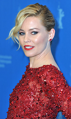   (Elizabeth Banks)