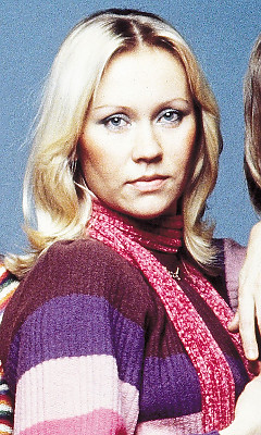 Үлкен қара әтеш әйелін трахает