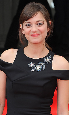   (Marion Cotillard)