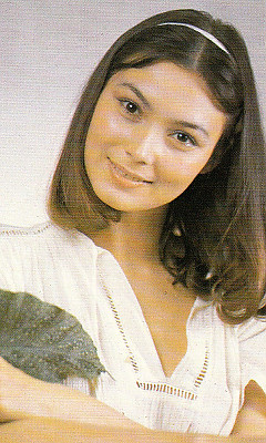 Жас жігіттердің астындағы порно жетілген әйелдер