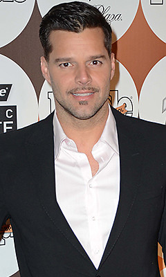   (Ricky Martin)